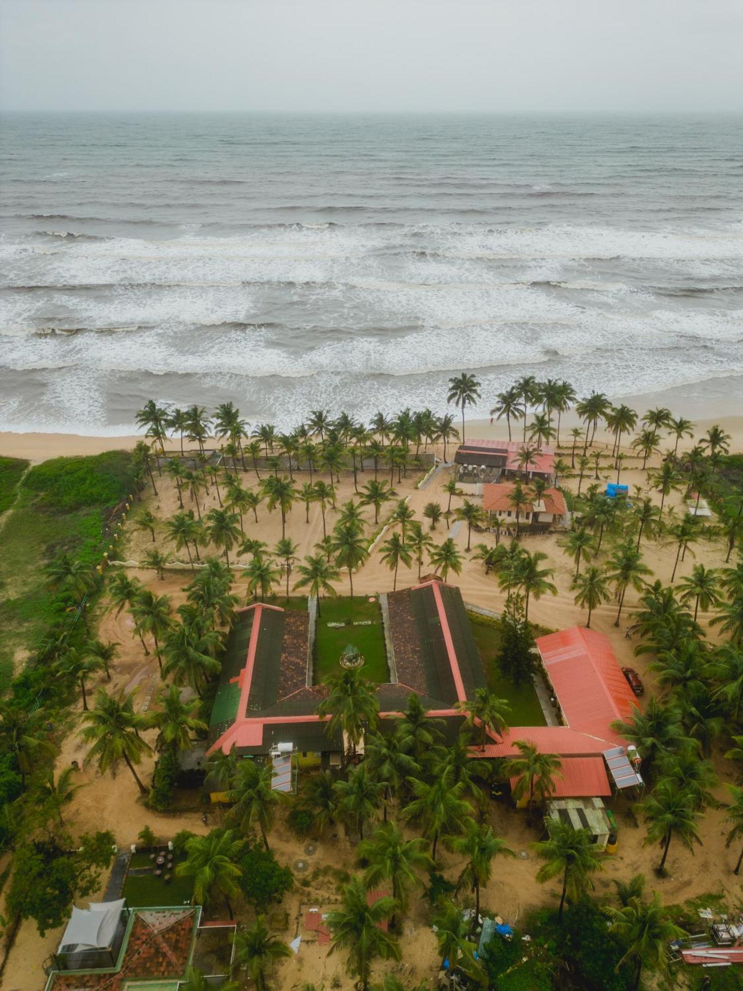 C Roque Beach Resort Colva Eksteriør bilde